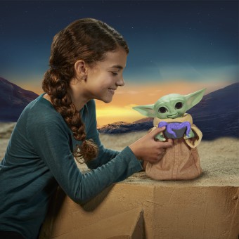 Hasbro Star Wars Mandalorian - Interaktywna Figurka Grogu Baby Yoda + Galaktyczne Przekąski F2849