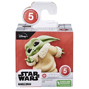 Hasbro Star Wars Mandalorian - Figurka Grogu Baby Yoda Peek-A-Boo Pose 5.5 cm F5946