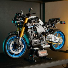 LEGO Technic - Yamaha MT-10 SP 42159
