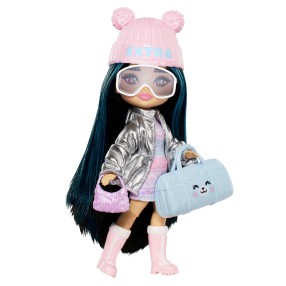 Barbie Extra Minis - Mała modna lalka w zimowym ubranku HPB20