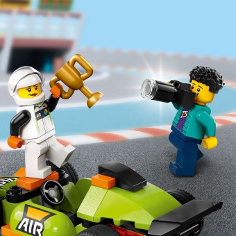 LEGO City - Zielony samochód wyścigowy 60399
