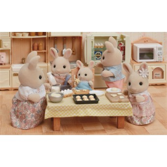 Sylvanian Families - Rodzina biszkoptowych królików 5706